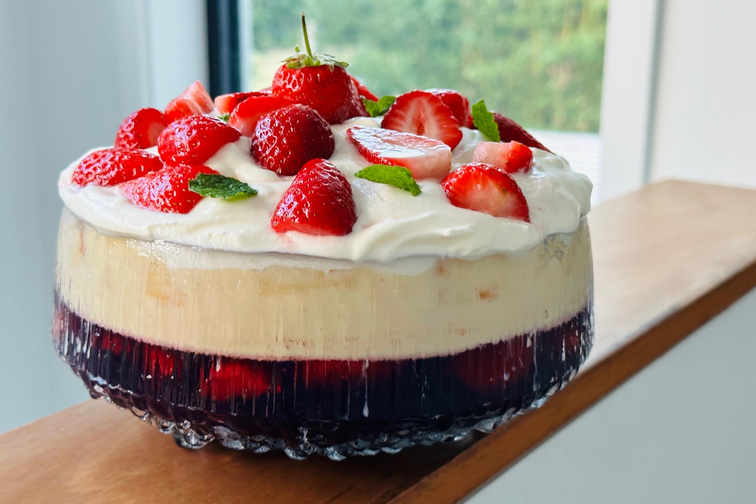 Sparkling Red Wine and Strawberry Trifle